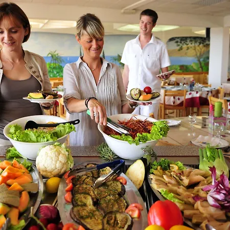 Village Le Kangourou By Popinns 2* Fréjus