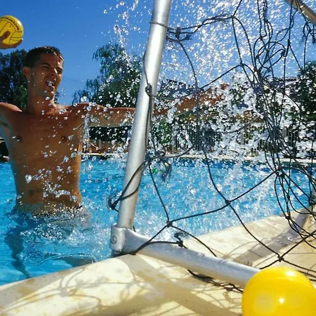 Village Le Kangourou By Popinns Parque de vacaciones 2*