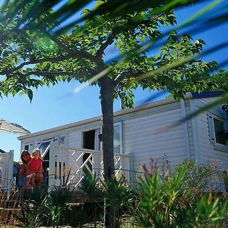 Parque de vacaciones Village Le Kangourou By Popinns Fréjus